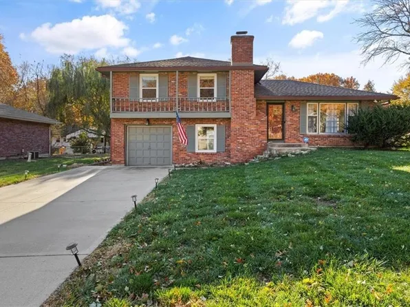 9409 Connell Dr, Overland Park, KS 66212