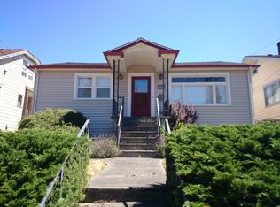 3040 38th Ave SW, Seattle, WA 98126