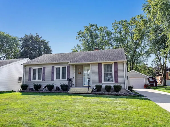 624 Robbins St, Seymour, WI 54165