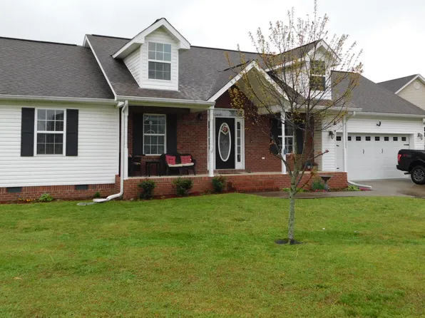 92 Round Tree Dr, Rossville, GA 30741