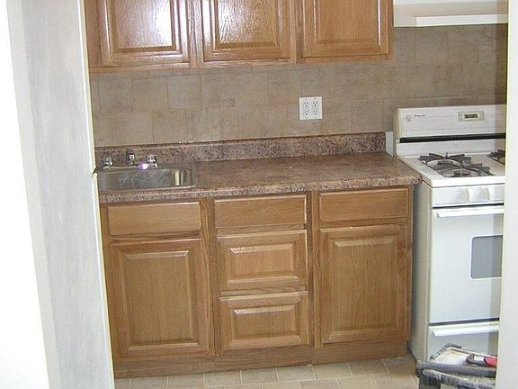 5th image of 2910 Astoria Blvd APT 6