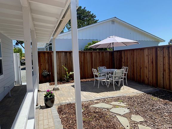 2nd image of 132 Le Cante Dr