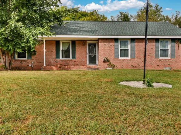 3434 Melrose Dr, Clarksville, TN 37042