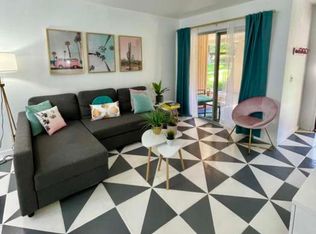 510 N Villa Ct Unit 111, Palm Springs, CA 92262
