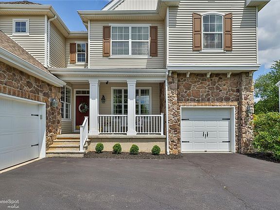 3rd image of 2773 Brinker Ln