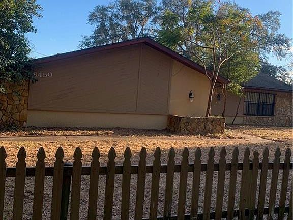 3rd image of 6450 N Goldenrain Cir
