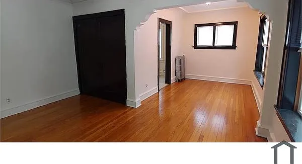 227 E Townsend St — Photo 6