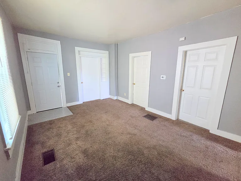1419 Saint Marys Ave — Photo 2