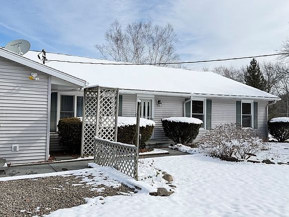 3rd image of 3368 Oak Hill Rd