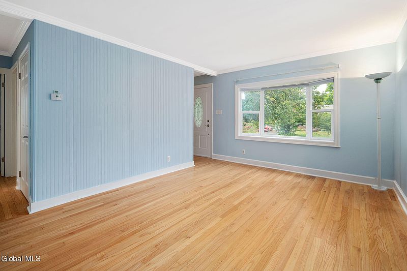 4th image of 125 Fort Hunter Road