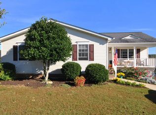 209 Russell Springs Dr, Lynchburg, VA 24501