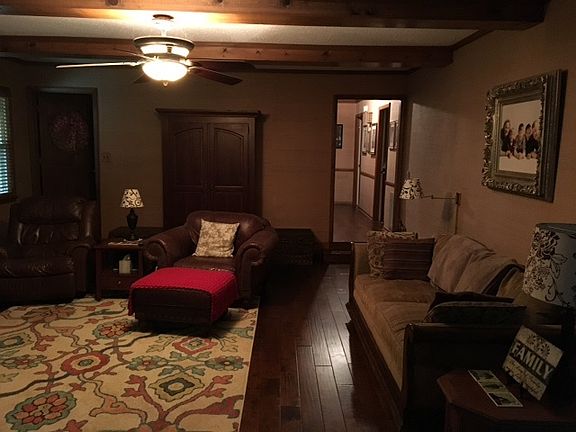5th image of 131 Lakeland Ave