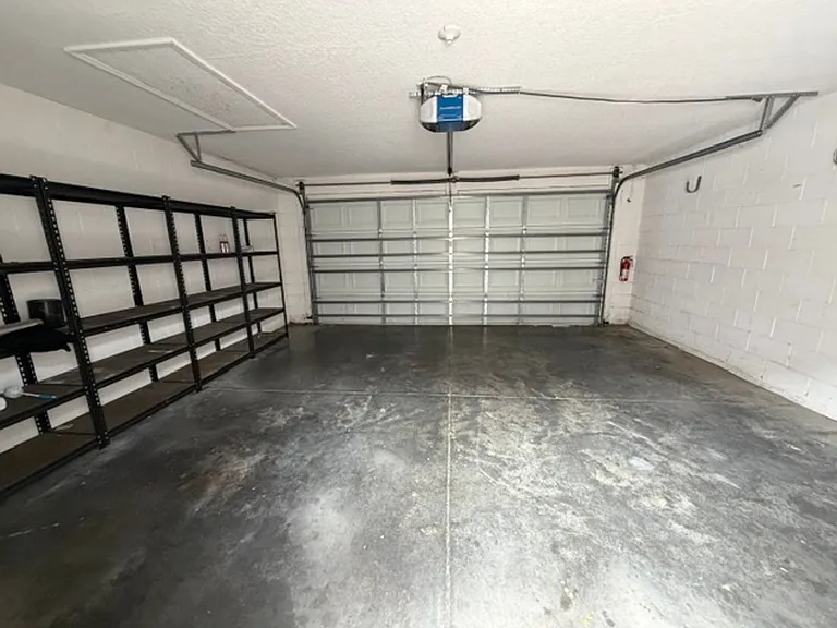 9118 Sabal Pine Way — Photo 17