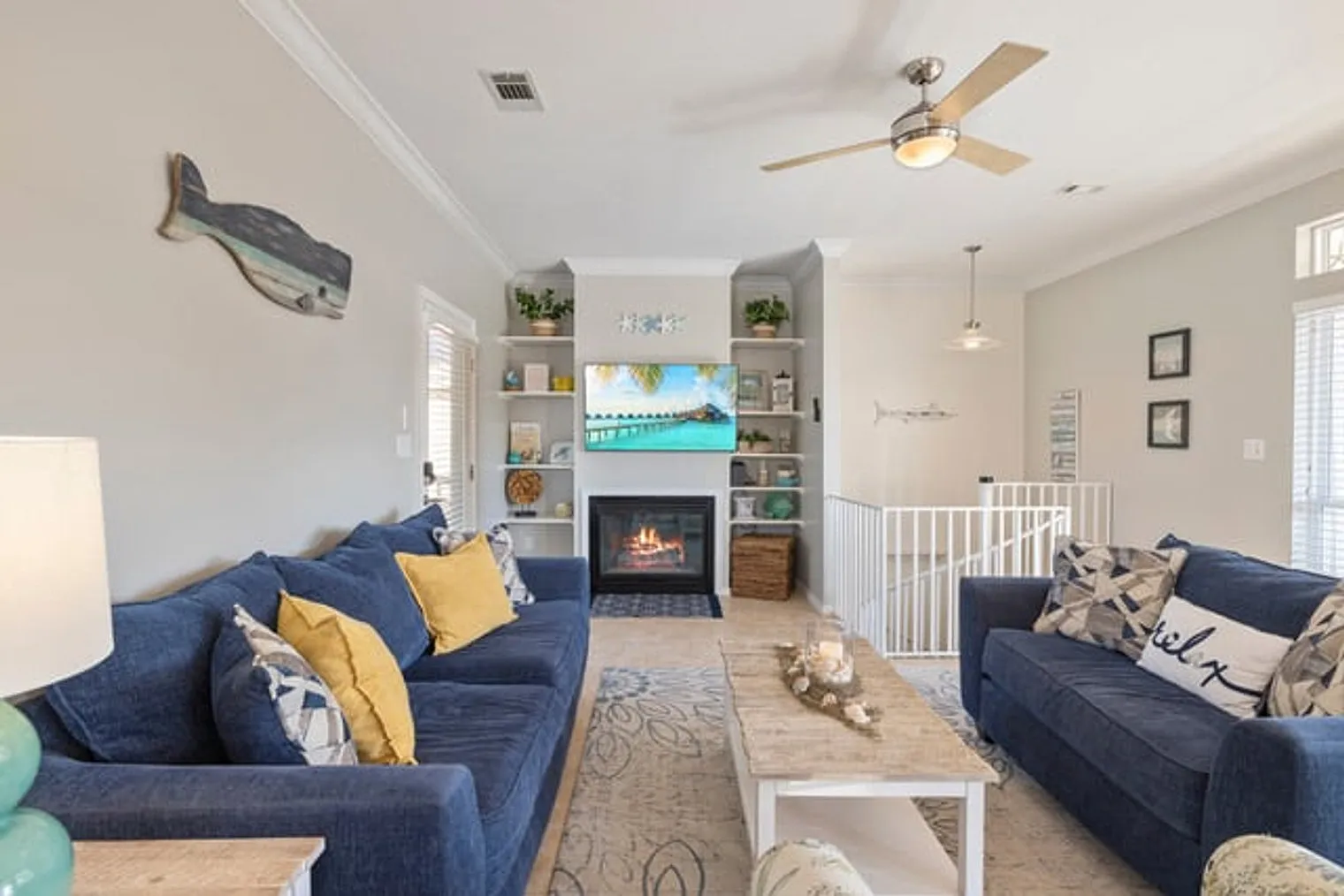 3 bed, 2.0 bath, 1571 sqft, $3,597 — Photo 2