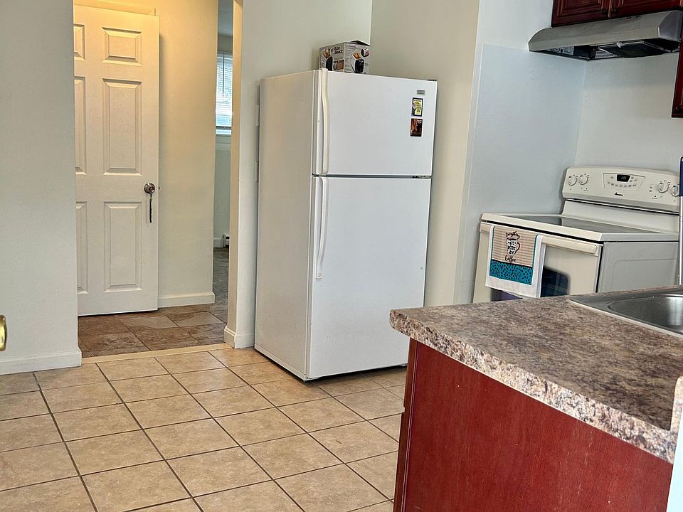 1st image of 283 Greenwood St APT B