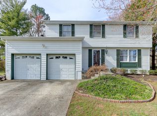 1305 Candlewick Rd, Knoxville, TN 37932