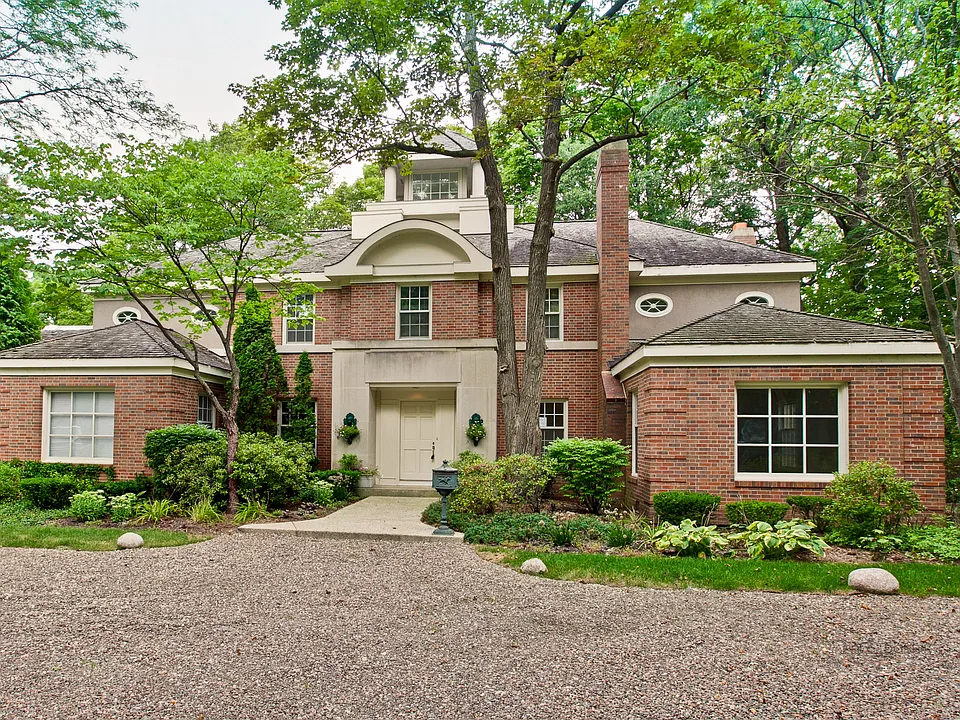 427 N Sheridan Rd