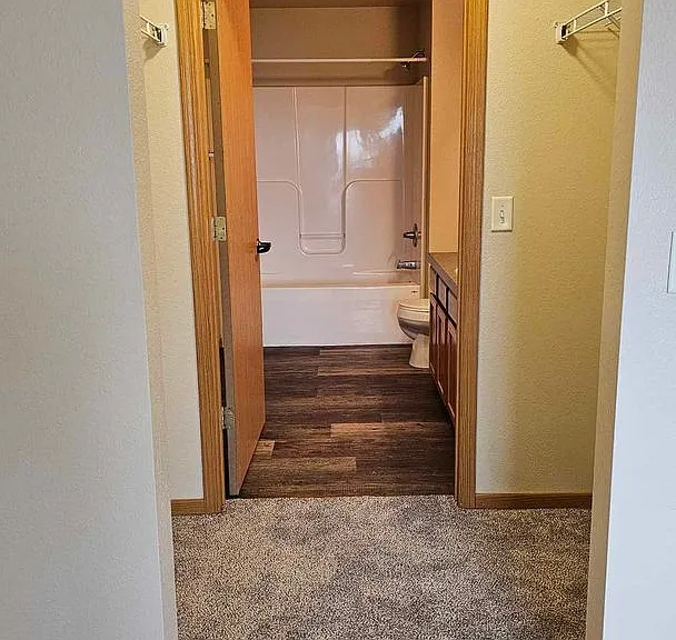 Belcastle Apartments — Photo 71