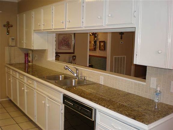 3rd image of 3152 Galewood Ln