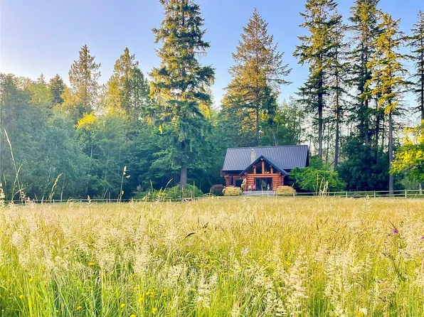 7200 NE Day Road W, Bainbridge Island, WA 98110
