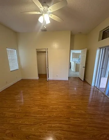 1572 Banyan Way — Photo 18