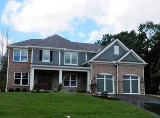 6795 Woodland Reserve Ct, Madeira, OH 45243
