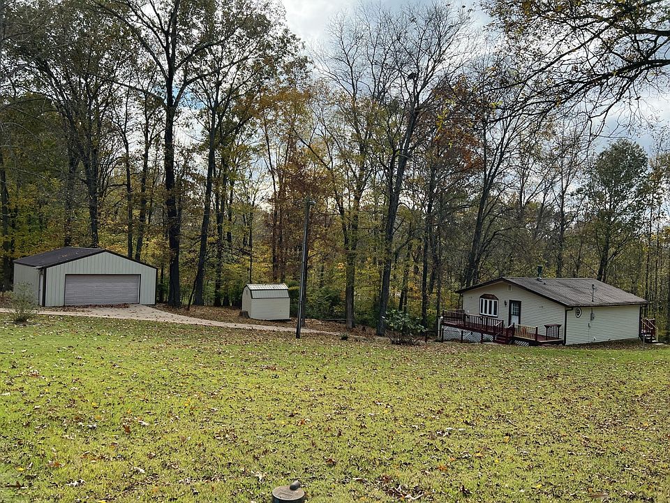 1st image of 129 Lakeshore Cir
