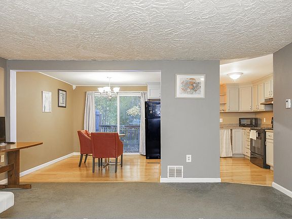 3rd image of 2 Cedarbrook Avenue #C