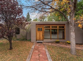 631 Calle Grillo, Santa Fe, NM 87505