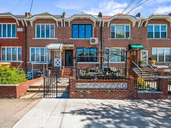 1075 Bay Ridge Parkway image 1 of 30
