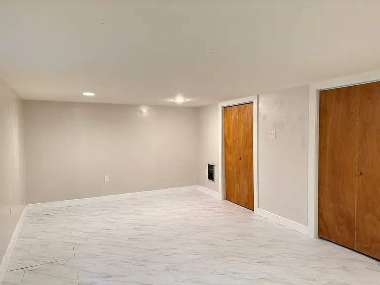 2528 Poplar St #1 — Photo 26