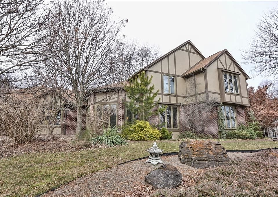 1st image of 9 Lawton Dr