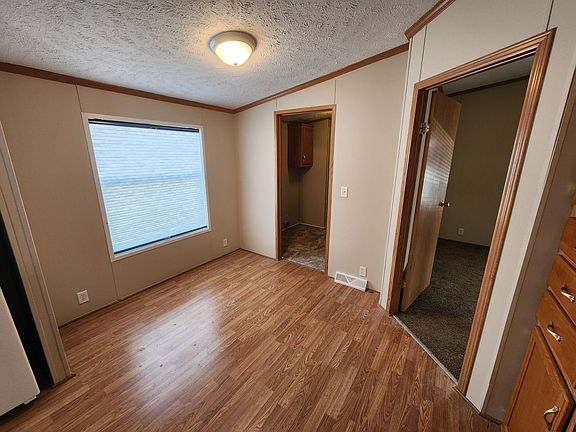5th image of 100 Menlo Park Dr