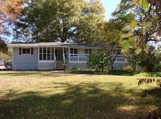 740 Peakland Rd, Decatur, TN 37322