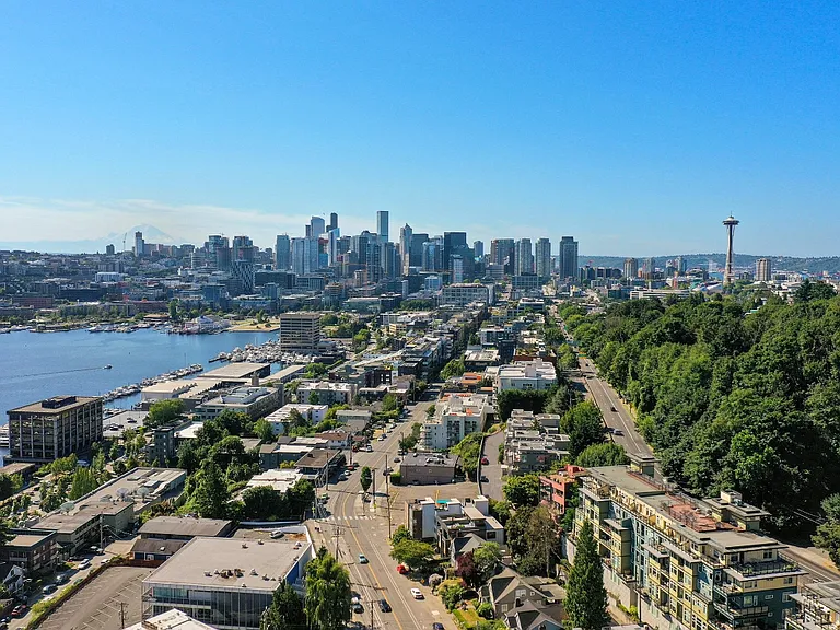 655 Crockett St #B201 — Photo 29