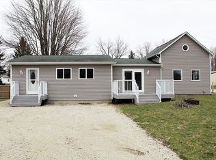 603 W Market St, Pierceton, IN