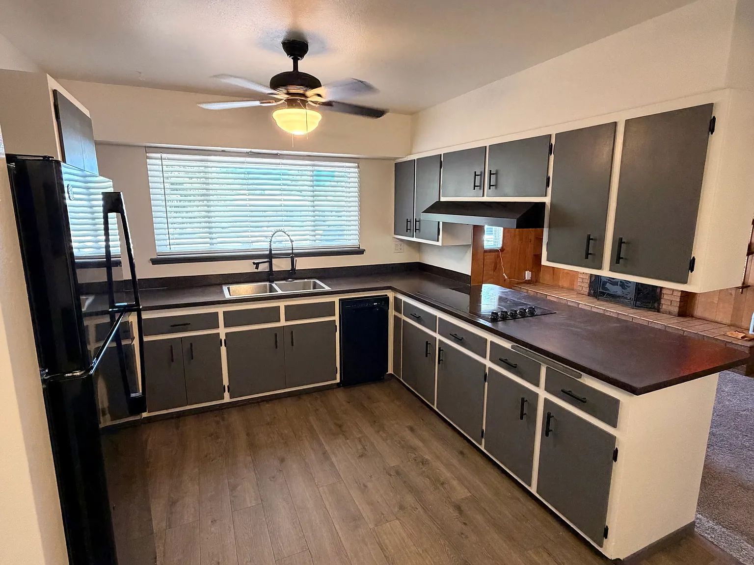 4 bed, 1800 sqft, $2,500 — Photo 4