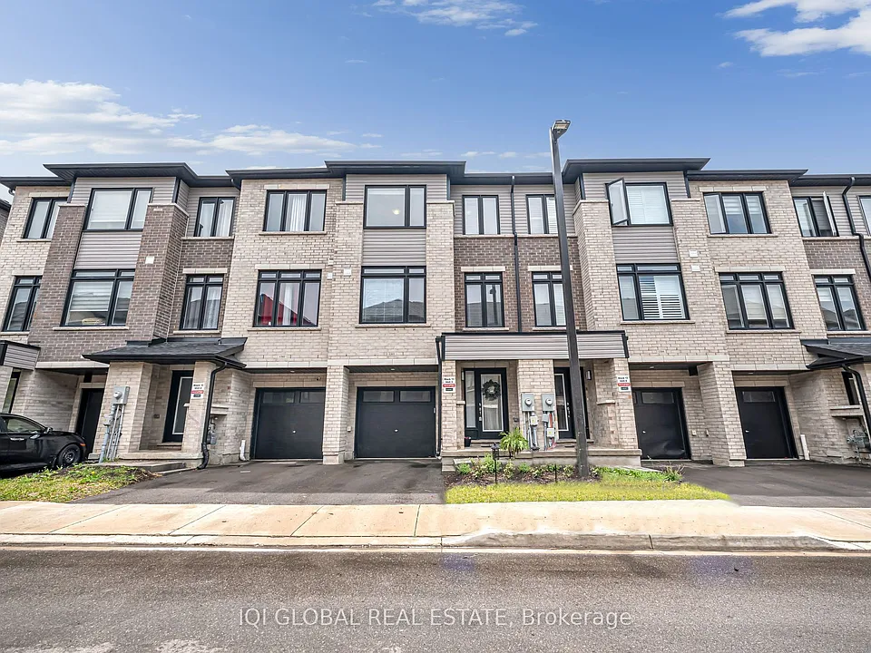 585 Colborne St #1303