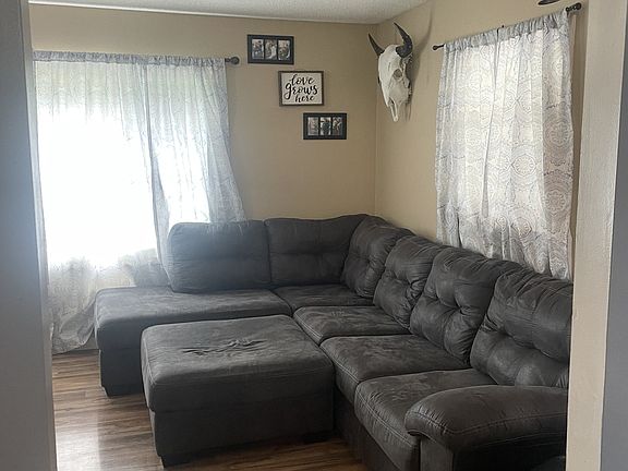 4th image of 708 Oakland Dr