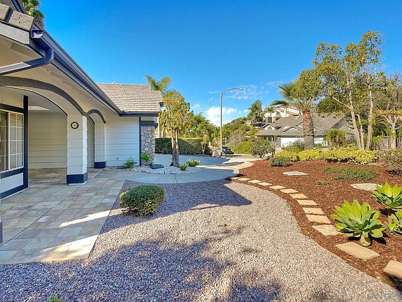 3rd image of 2785 Canyon Oak Pl