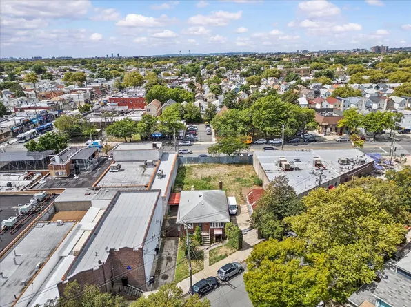 1344 East 64th Street image 27 of 27