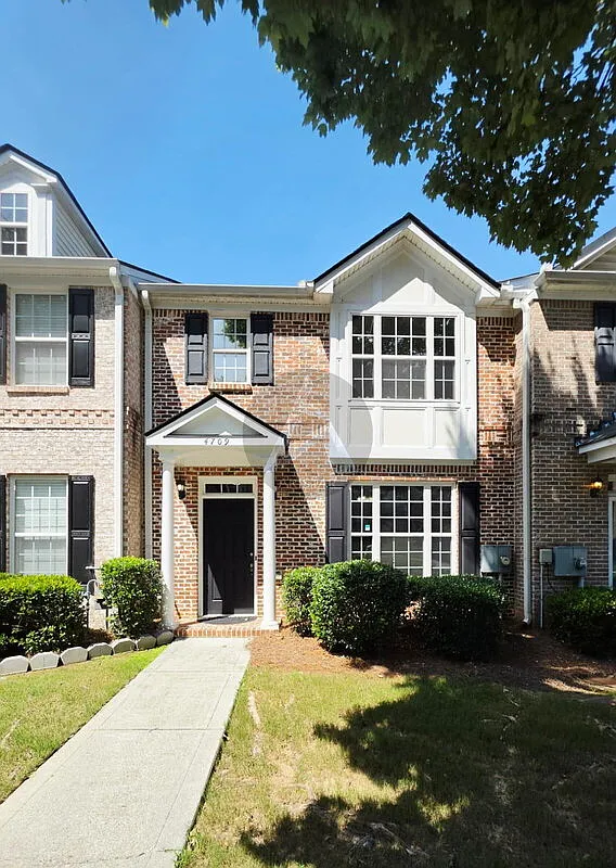 2 bed, 2.5 bath, 1470 sqft, $1,925 — Photo 1