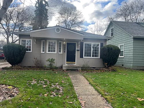 1008 Queen Anne Ave Photo 1