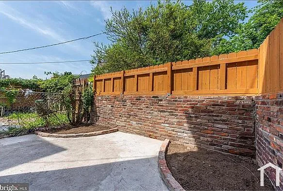 4 bed, 1800 sqft, $2,200 — Photo 4