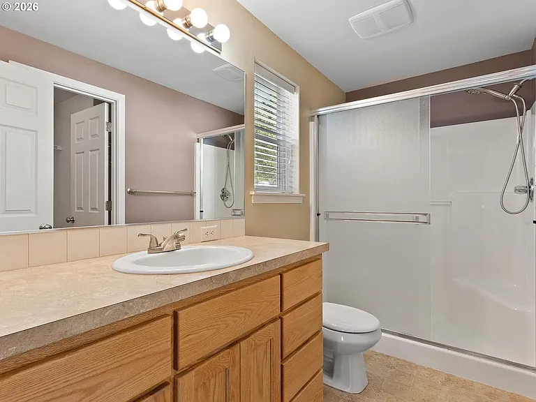 608 SE 15th Ave — Photo 8