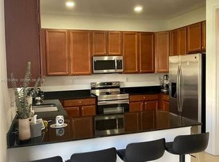 747 NE 193rd St #0, Miami, FL 33179