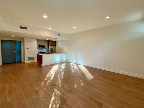 4th image of 8017 W Norton Ave #104