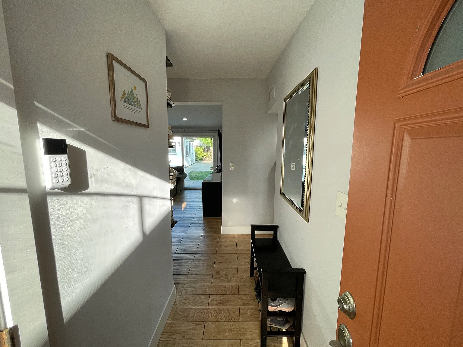 3 bed, 1217 sqft, $4,395 — Photo 4