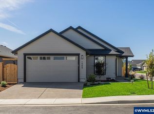 1409 SE Hankel St, Dallas, OR