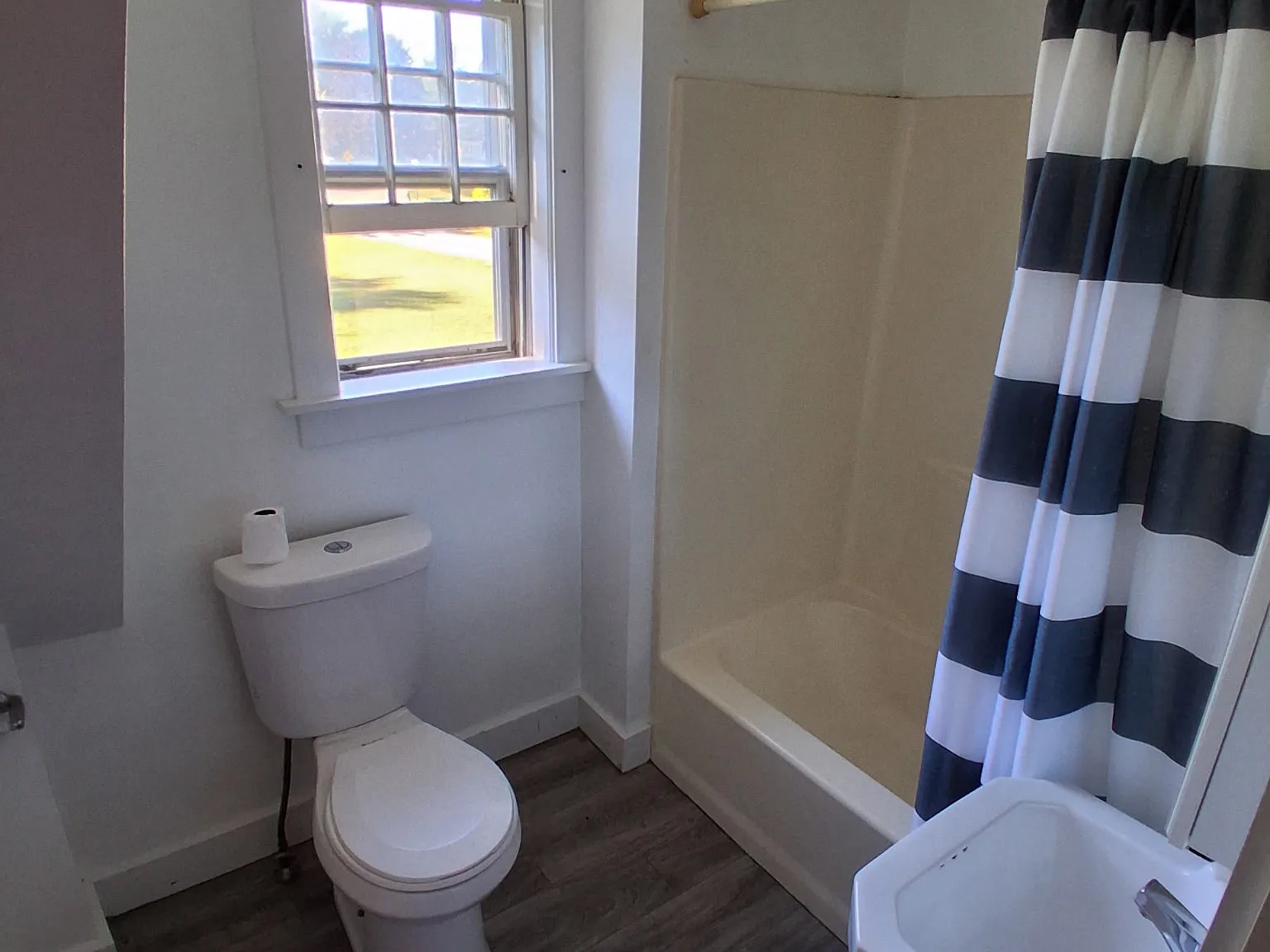13 Cottage St — Photo 2